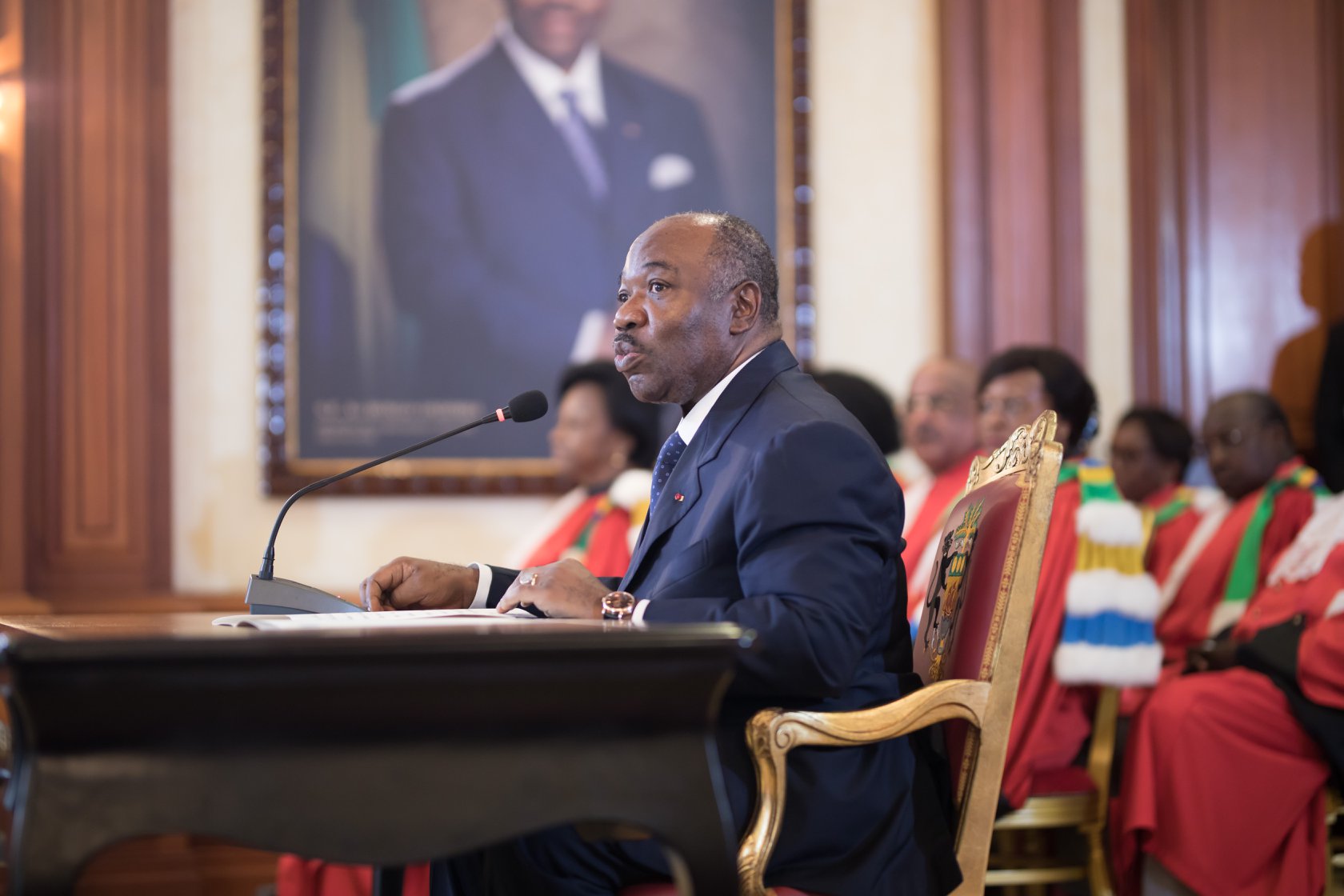 10 nouveaux ministres gabonais prêtent serment devant Ali Bongo Gabon